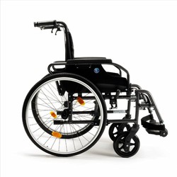 Fauteuil roulant inclinable et pliant d100 30º vermeiren