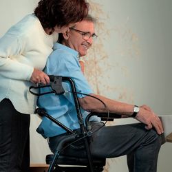 Andador Silla De Ruedas (2 en 1), Andador con Silla para Personas Mayores Adultos KMINA