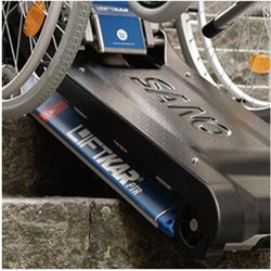 L'appareil monte les escaliers, la chenille monte les escaliers électriques