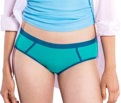 Culottes menstruelles adolescentes, adolescents