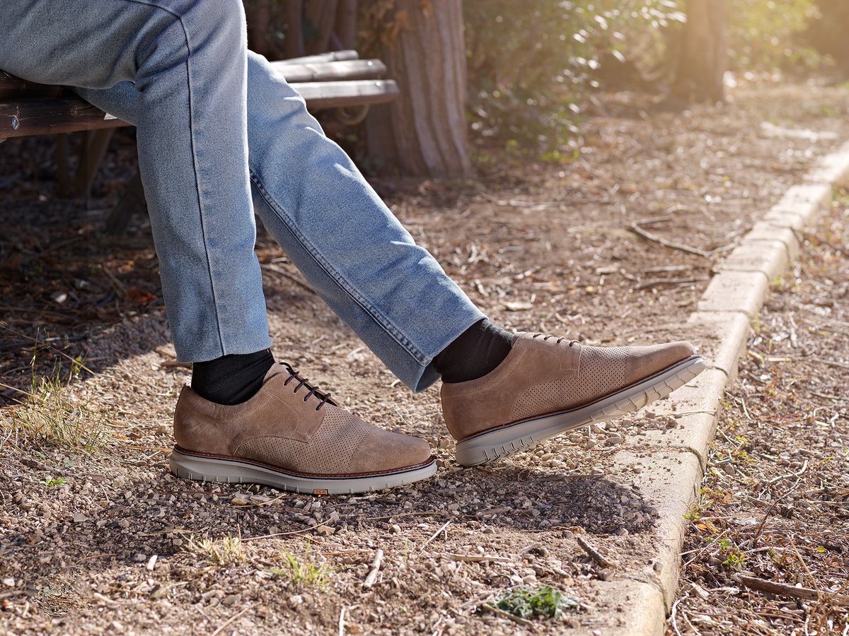 Calzado de caballero juvenil con cierre de cordones 39