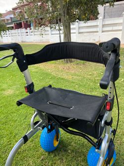 City Walker mit Rädern