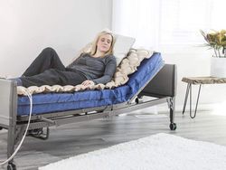 Matratze und Kompressor "Lira"