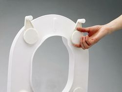 Hi-Loo-Toilettenerhöhung. Höhe 6 cm.