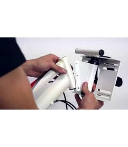 Le kit s'adapte. adaptateur de vélo pour fauteuil roulant