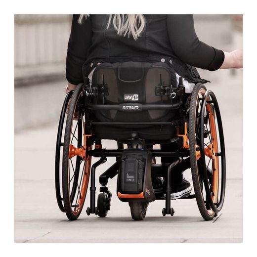 Moteur auxiliaire pour la propulsion de fauteuils roulants - Empulse R90