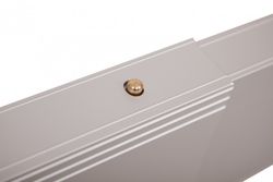 Petite rampe rétractable pour fauteuil roulant