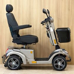 Scooter haute performance Pegasus