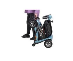 Trottinette Lyrus, pliable électroniquement
