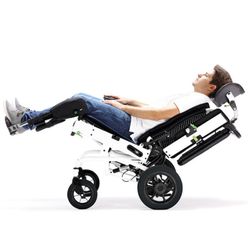 Juditta Schaukelstuhl