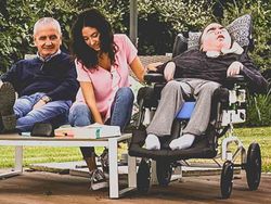 Juditta Schaukelstuhl