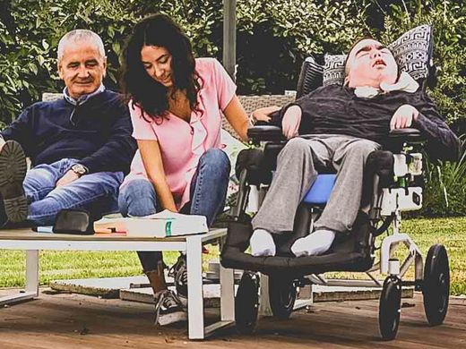 Juditta Schaukelstuhl