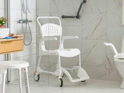 Silla Clean con 2 frenos  ad828