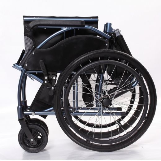 Rollstuhl mit Bremsgriff und geteilter Rückenlehne