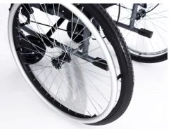 Fauteuil roulant en aluminium Apolo Lite avec freins