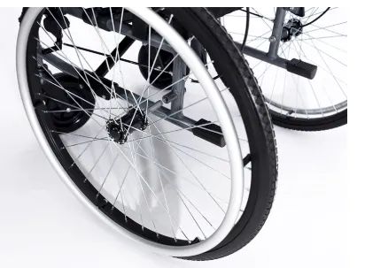 Fauteuil roulant en aluminium Apolo Lite avec freins