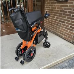 Silla de ruedas eléctrica de fibra de carbono Luma