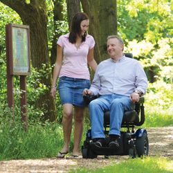 Fauteuil roulant électrique "r320