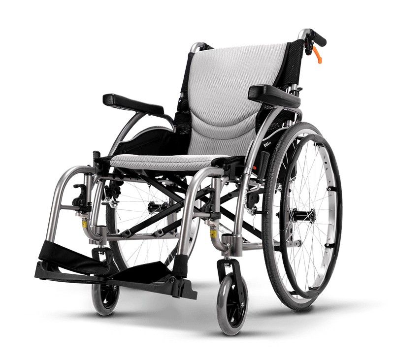Silla de ruedas Ergo 3 de Karma Aluminio / 41 / Rueda Grande / Reducido (10%)