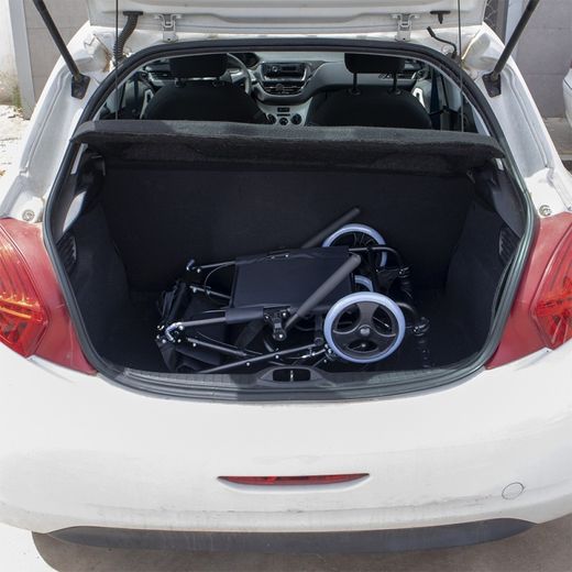 Fauteuil roulant de transport pliable en aluminium noir Saturno