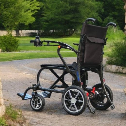 Fauteuil roulant électrique en fibre de carbone Nova