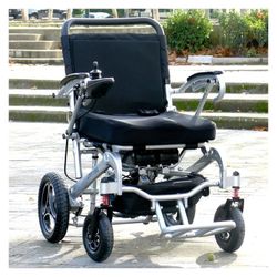 Aura Aluminium-Klapp-Elektrorollstuhl