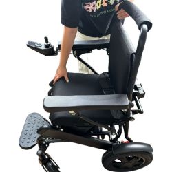 Fauteuil roulant électrique pliable en aluminium Gmove 9002