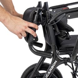 iCARBON ultraleichter Elektrorollstuhl