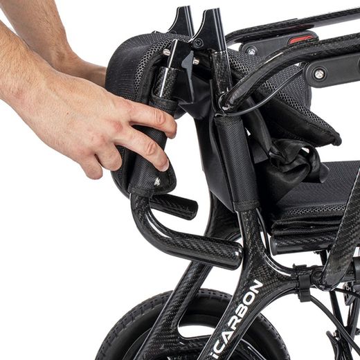 iCARBON ultraleichter Elektrorollstuhl