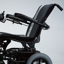 Karmas elektronischer Ergo-Traveller-Stuhl