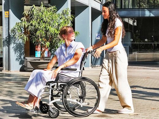 Chaise ultra-légère Ergo Transit Pl35 / Pl36