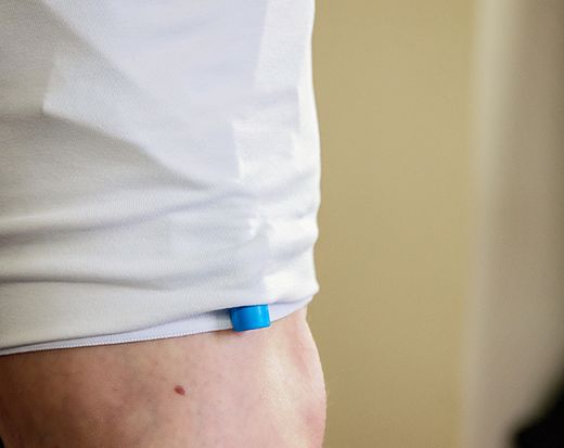 Wadenförmige Urinbeutelhalterung