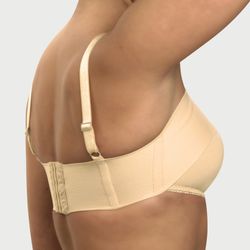 Brustvergrößerungs-BH, Mainat