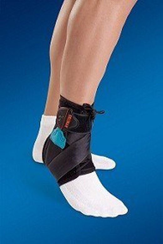 Tobillera estabilizadora con cordones