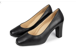 Zapato salon con tacón de 7 cms